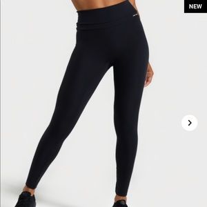 Whitney Simmons x Gymshark Black leggings NWT